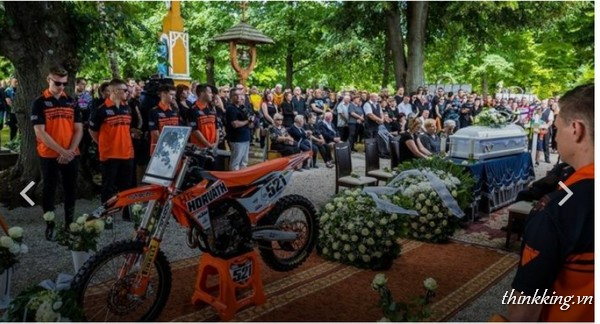 Képek Szvoboda Bence temetéséről