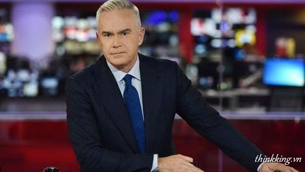 huw edwards suspender